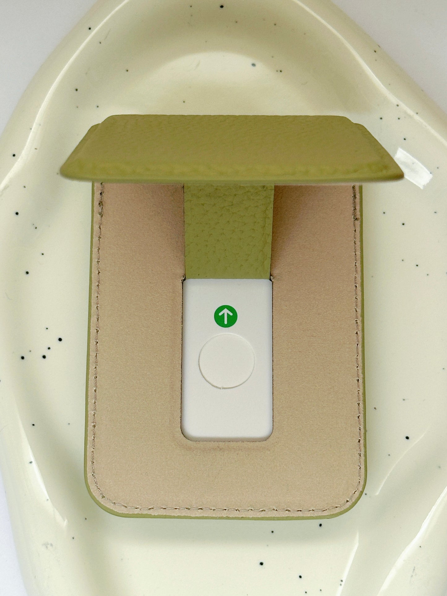Togo Leather MagSafe Wallet - Luxury in your pocket