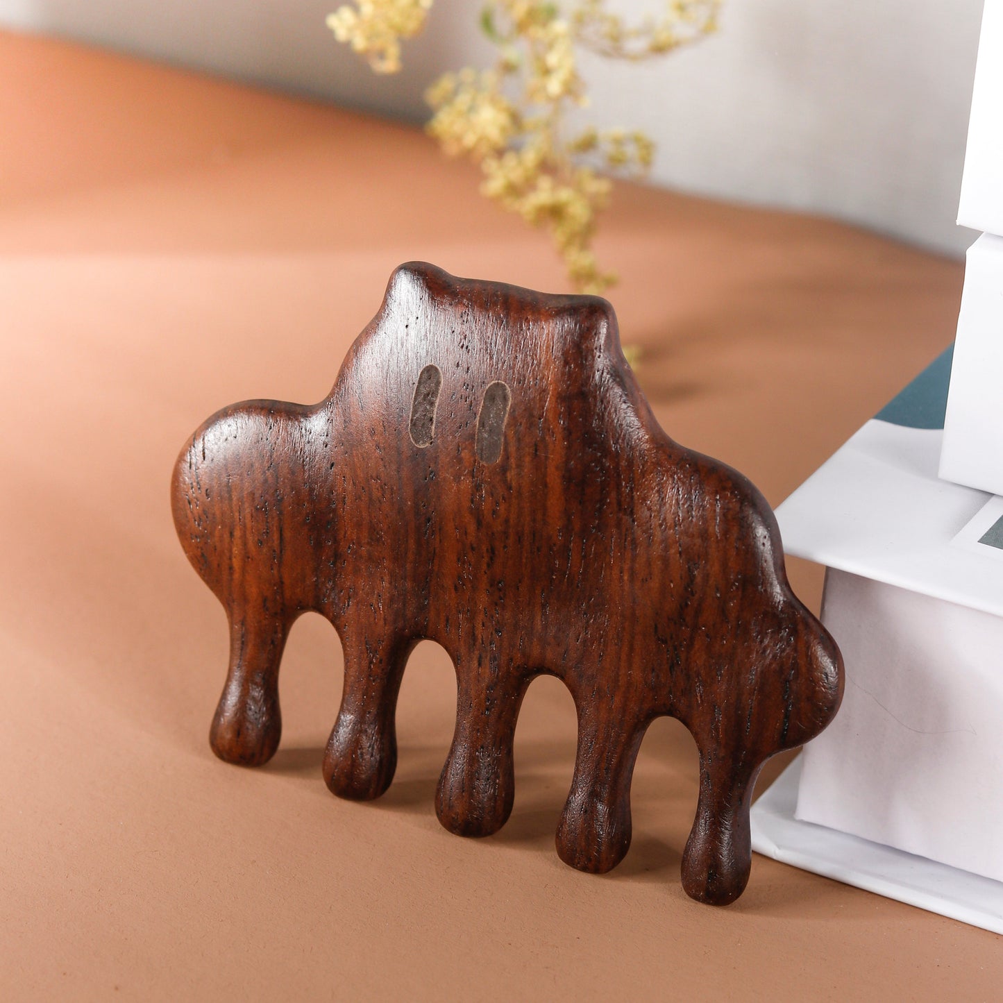 Cloud Monster – Wooden Palm Massager