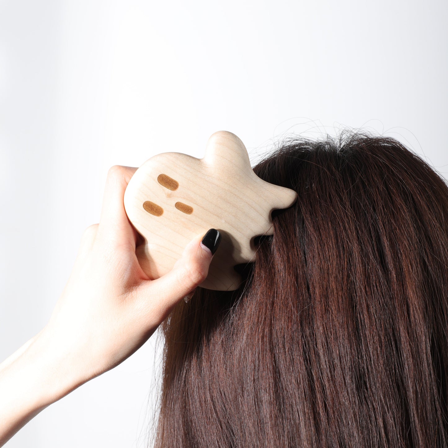 Boo & Gone – Wooden Comb Head Massager