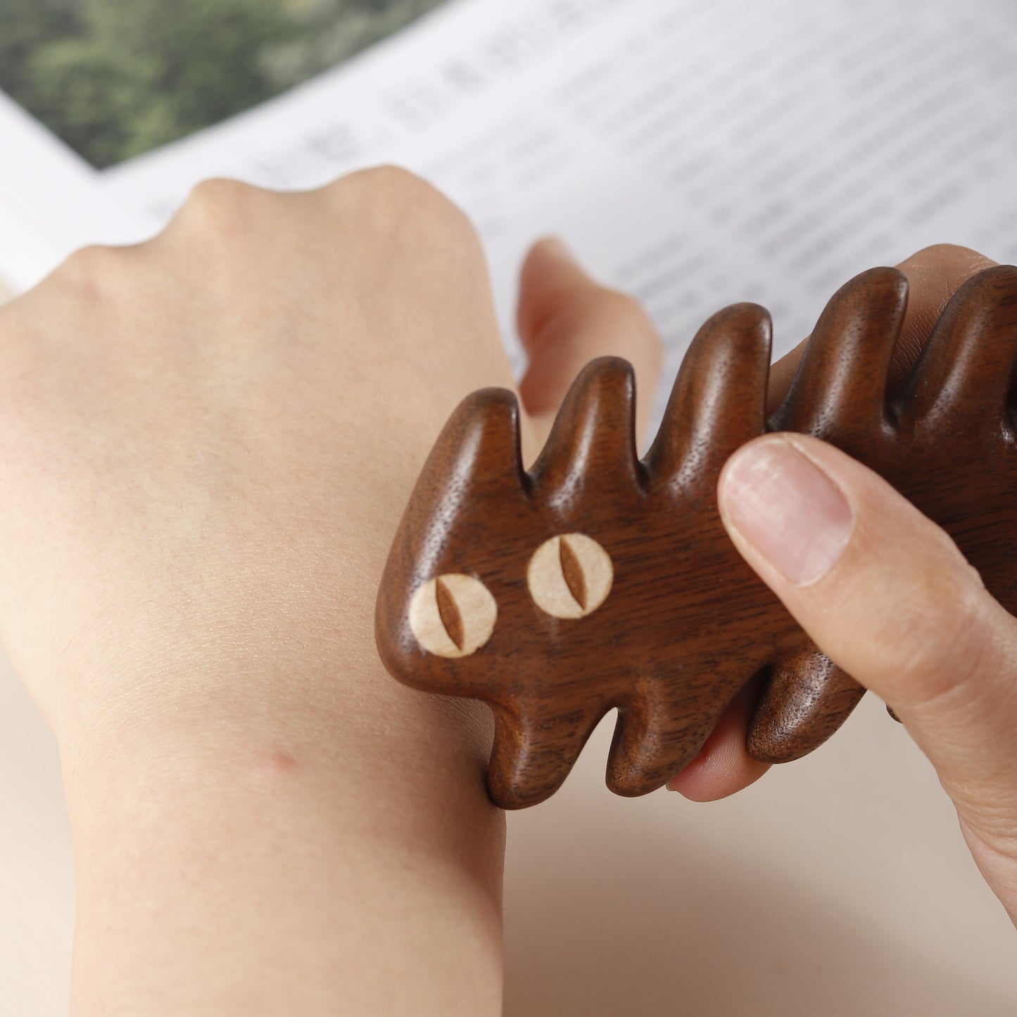 Meowssage(Cat Claw) - Wooden Comb Head Massager